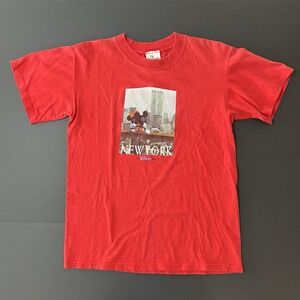 Vintage Mickey Mouse Twin Towers Tshirt Adult Small Red The Disney Store 9/11